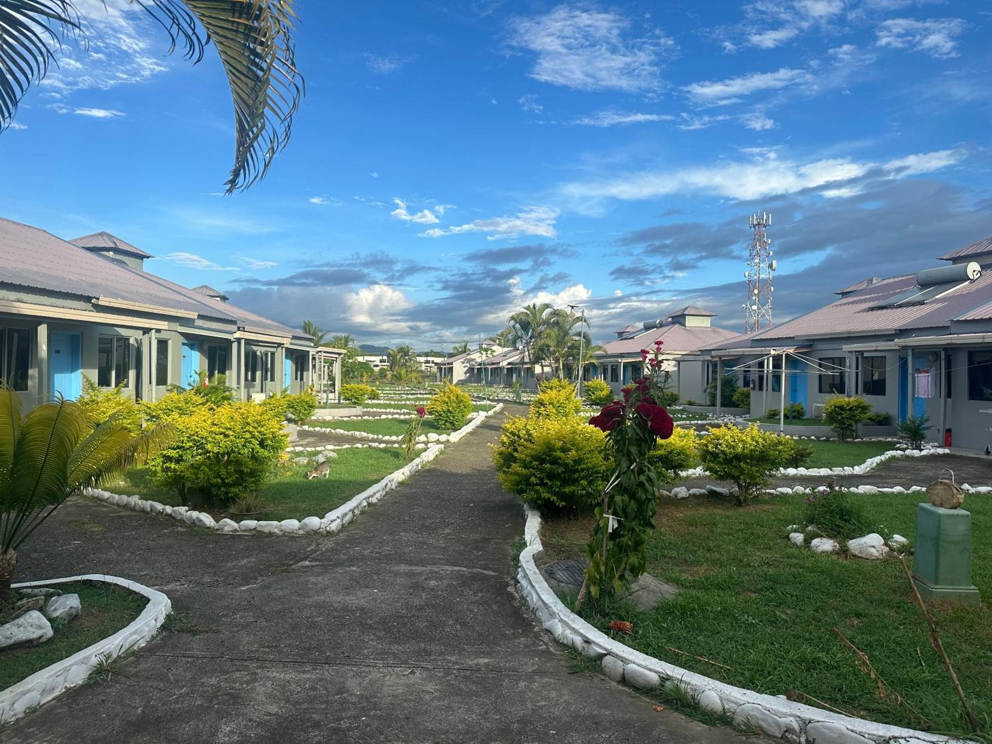 Funworld Plaza Hotel Nadi Exterior photo